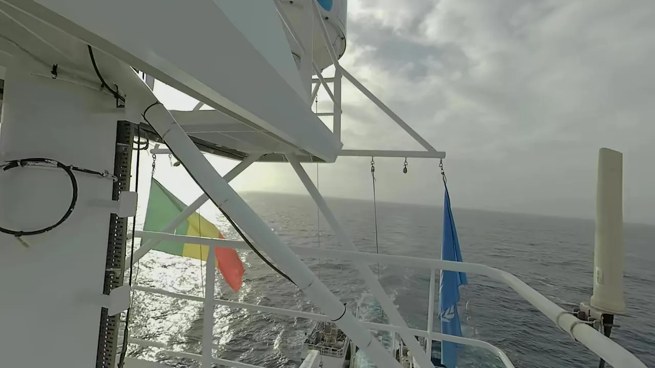 Flying bridge